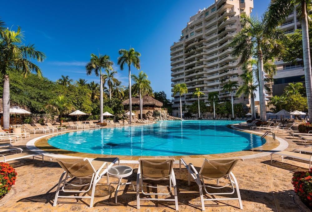 Irotama Resort Santa Marta (Magdalena) Exterior foto The pool at the Royal Hawaiian Hotel
