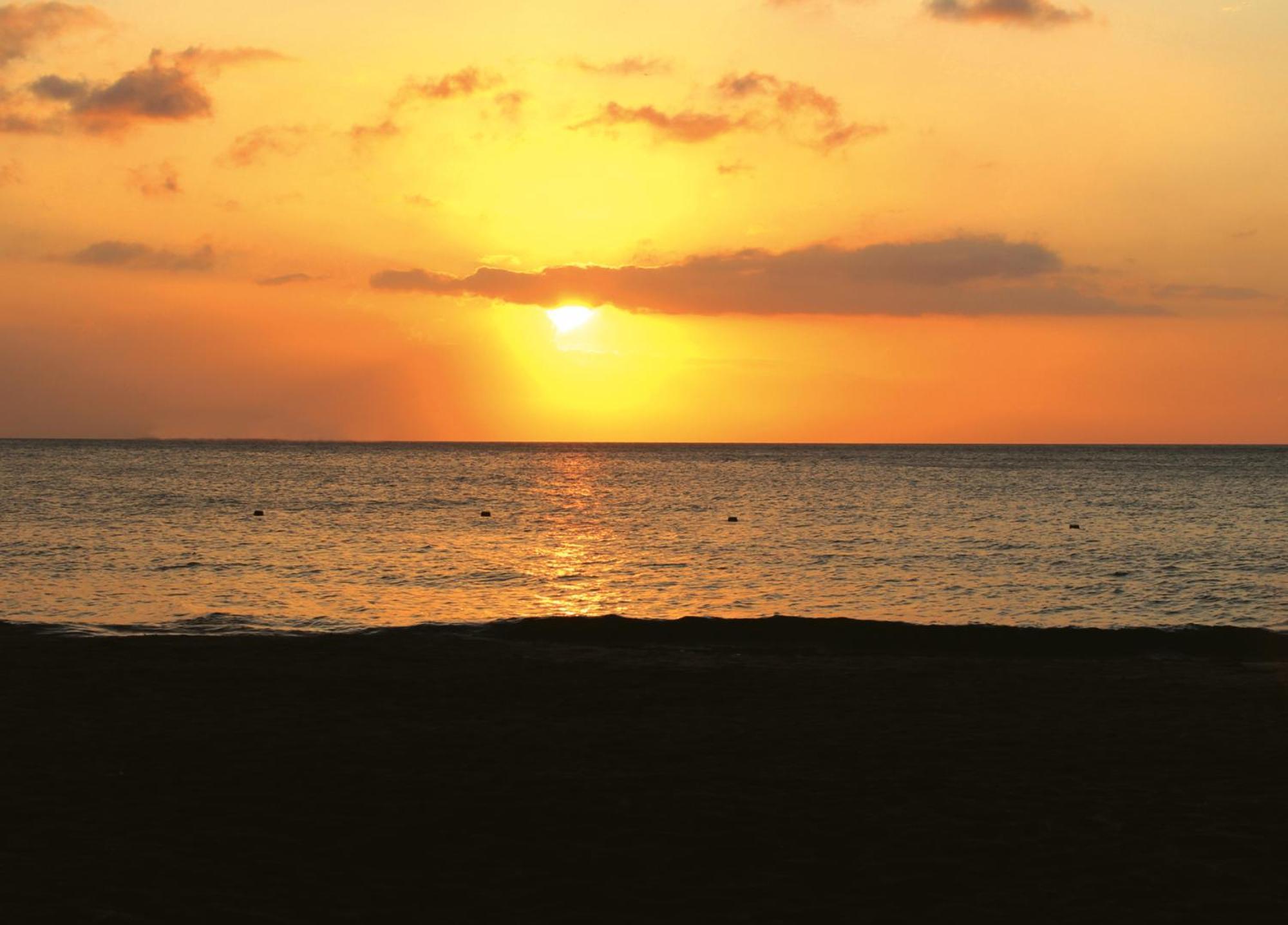 Irotama Resort Santa Marta (Magdalena) Exterior foto Sunset at the beach