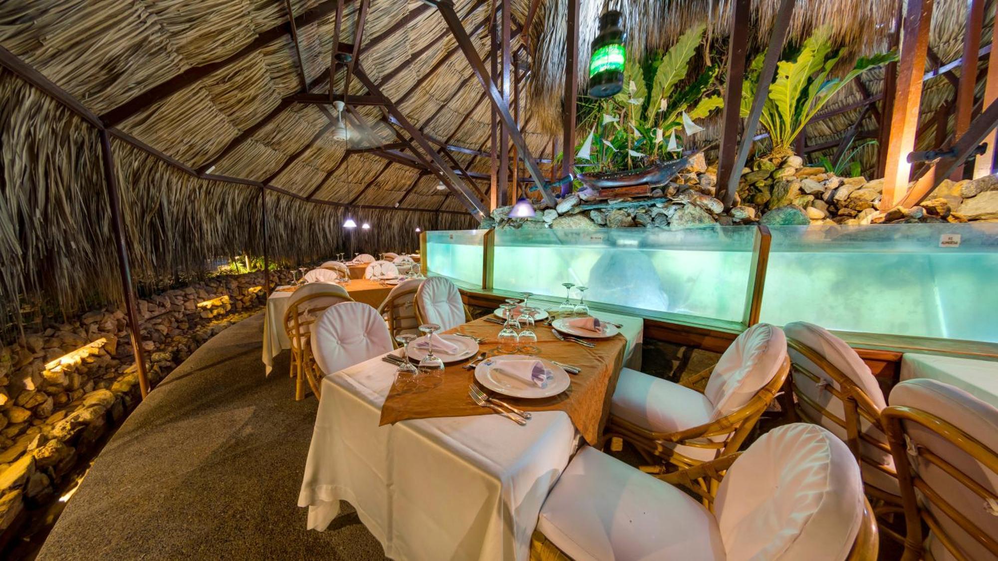 Irotama Resort Santa Marta (Magdalena) Exterior foto Restaurant in the hotel