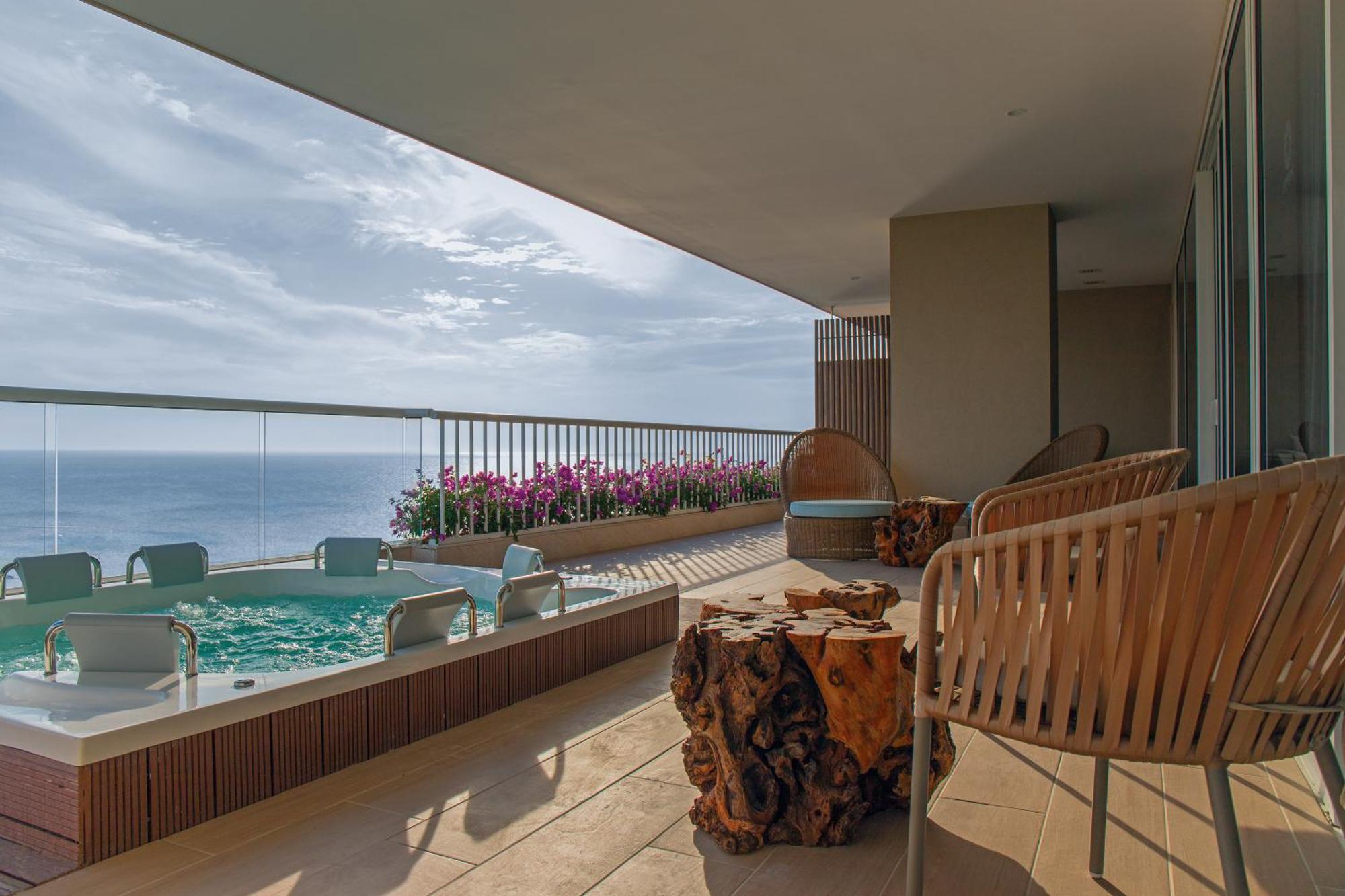 Irotama Resort Santa Marta (Magdalena) Exterior foto Balcony with a jacuzzi